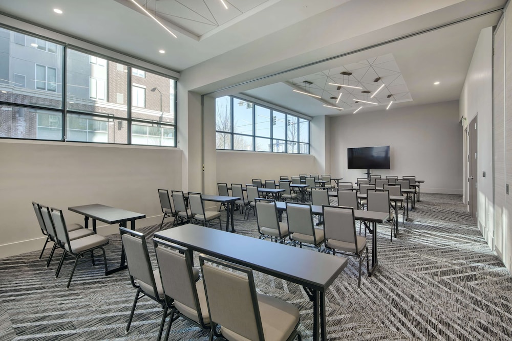 Embassy Suites By Hilton Asheville Downtown - photo 75