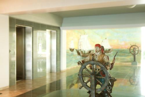 Condominio Carabelas de Colón — 4-Star Luxury Hotel in Playas, Ecuador