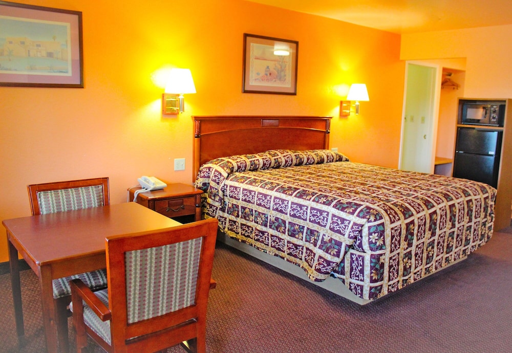 Hawthorne's Best Inn - photo 5