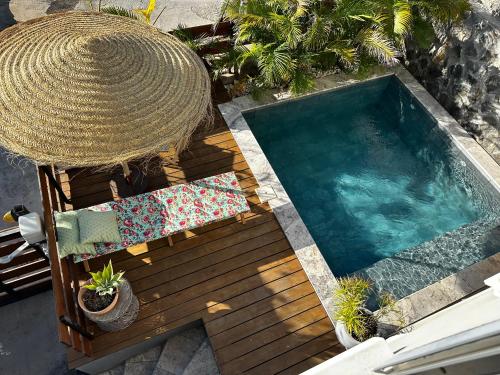 Paulette a la Plage in Unknown City, Réunion