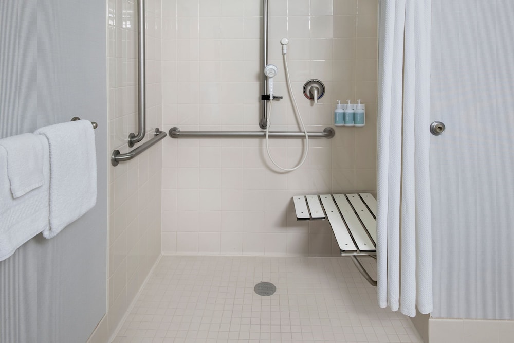 Courtyard by Marriott Gaithersburg Washingtonian Center - photo 26