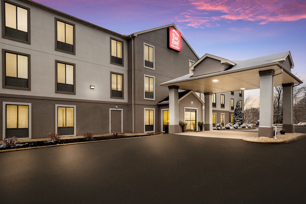 Red Roof Inn & Suites Bloomsburg Mifflinville - photo 32