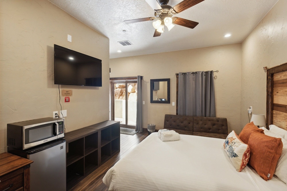 Zion Cliff Lodge - photo 45