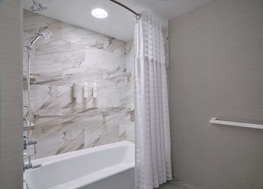 Embassy Suites by Hilton Washington D.C. Convention Center - photo 25