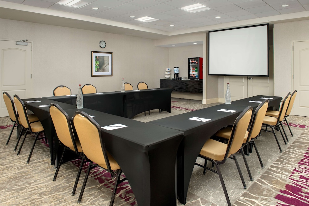 Hilton Garden Inn Knoxville West Cedar Bluff - photo 37