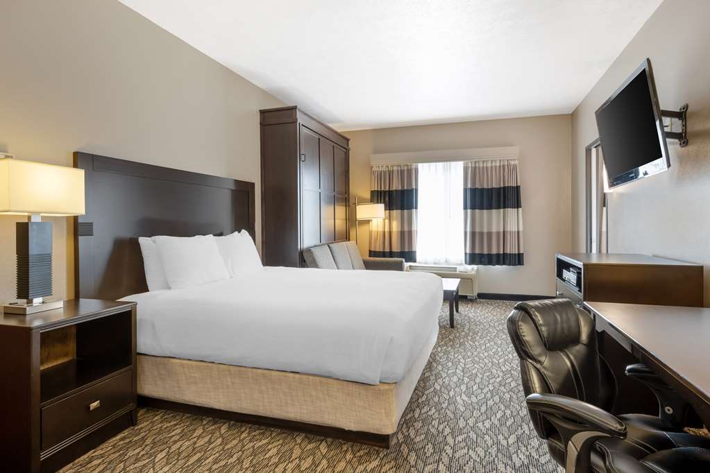 Best Western Wheatland Inn - photo 13