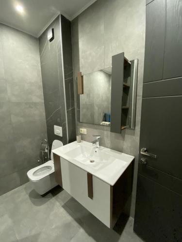 Apartment Sixteen