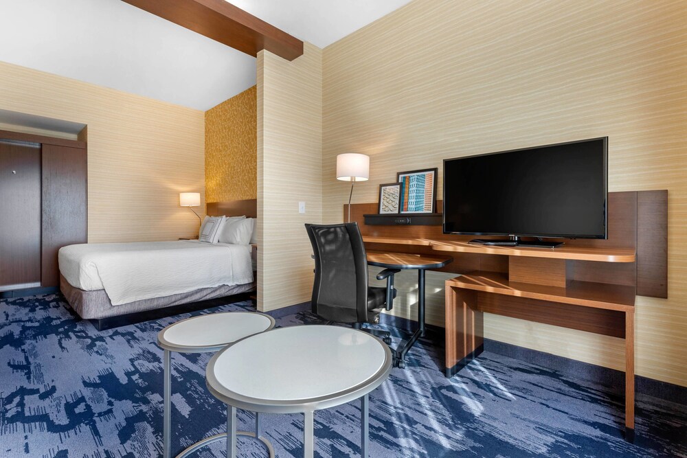 Fairfield Inn & Suites by Marriott Mebane - photo 6