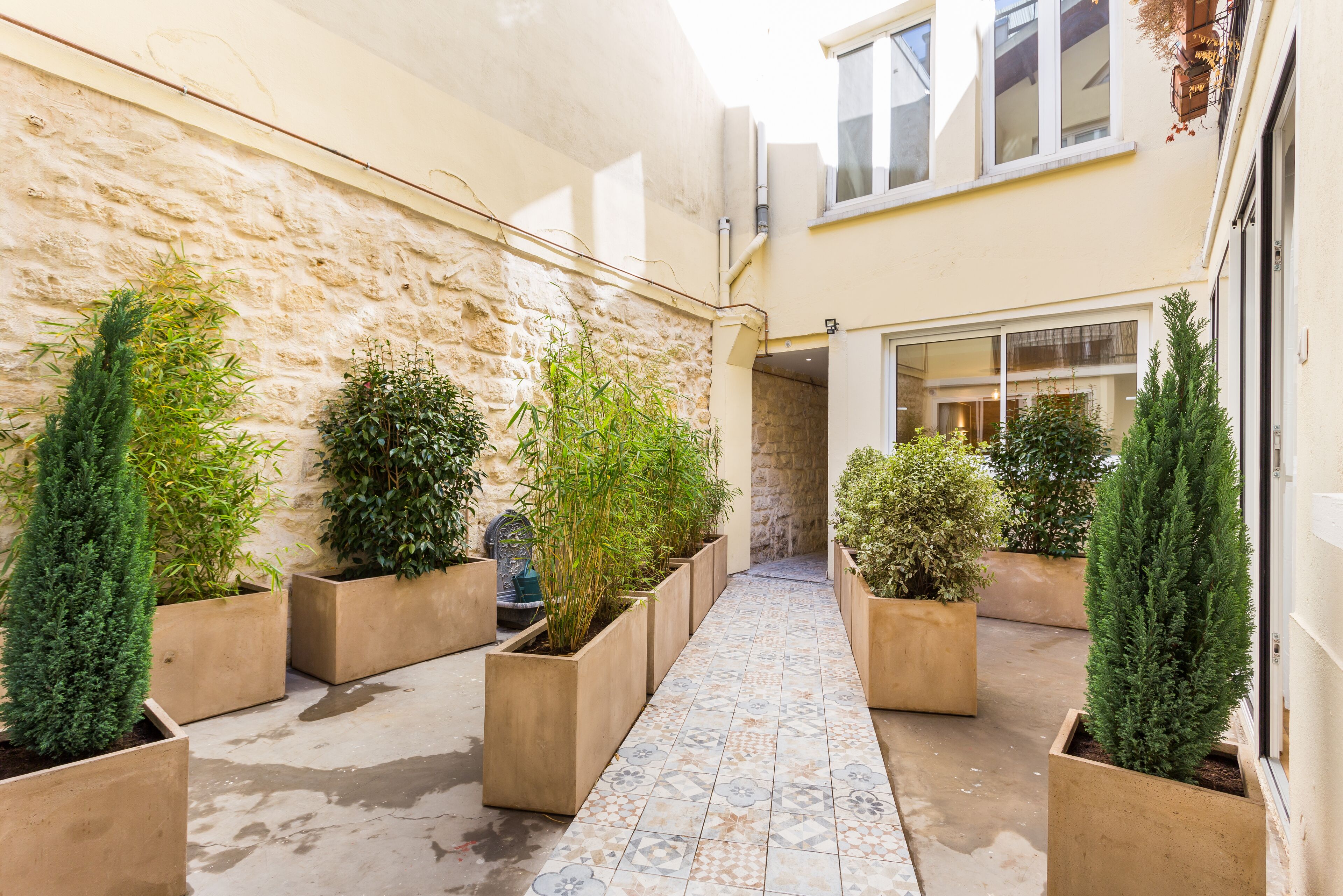 Pied à Terre Meslay — 4-Star Luxury Hotel in Paris, France