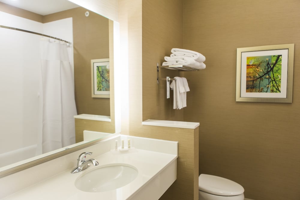 Fairfield Inn & Suites Cambridge - photo 24