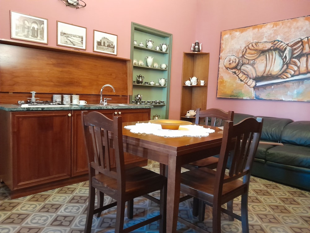 Casa Castelli Holiday Apartment — 4-Star Luxury Hotel in Bagheria, Italy