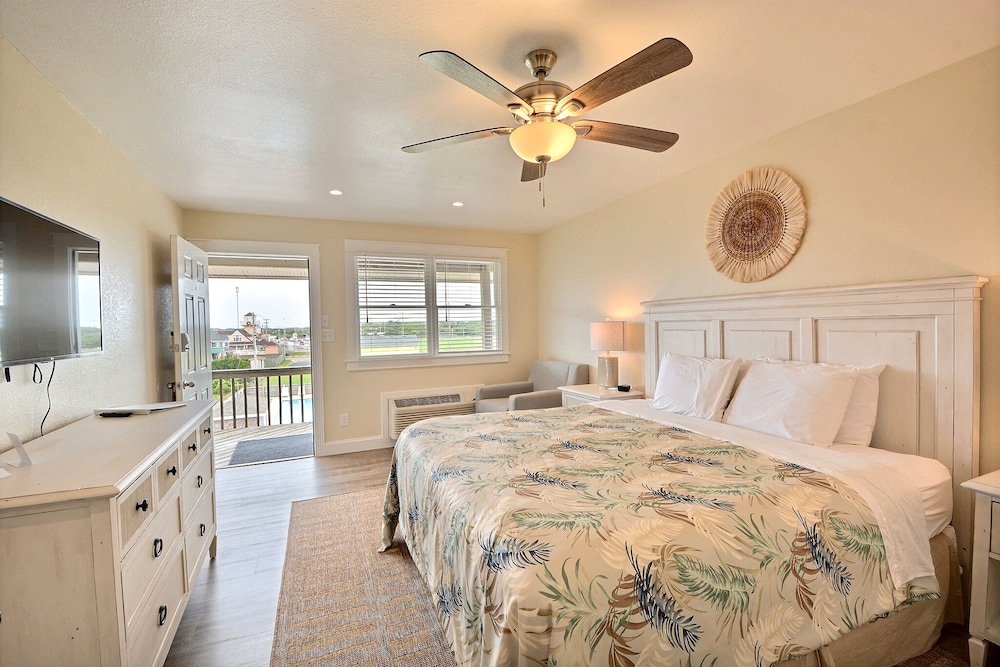 Lighthouse View Oceanfront Lodging - photo 10