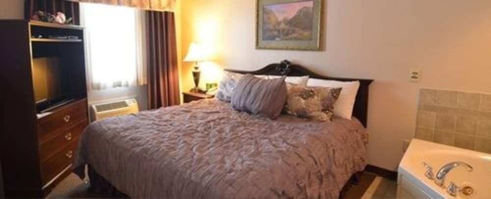Hearthstone Inn & Suites - photo 8