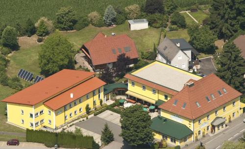 Hotel Restaurant Neuhold — hotel in Wagna