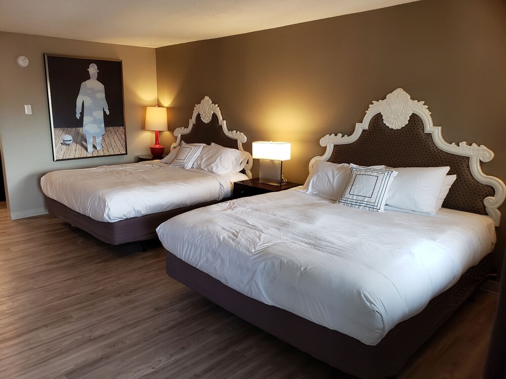 Yakima Valley Inn - photo 9