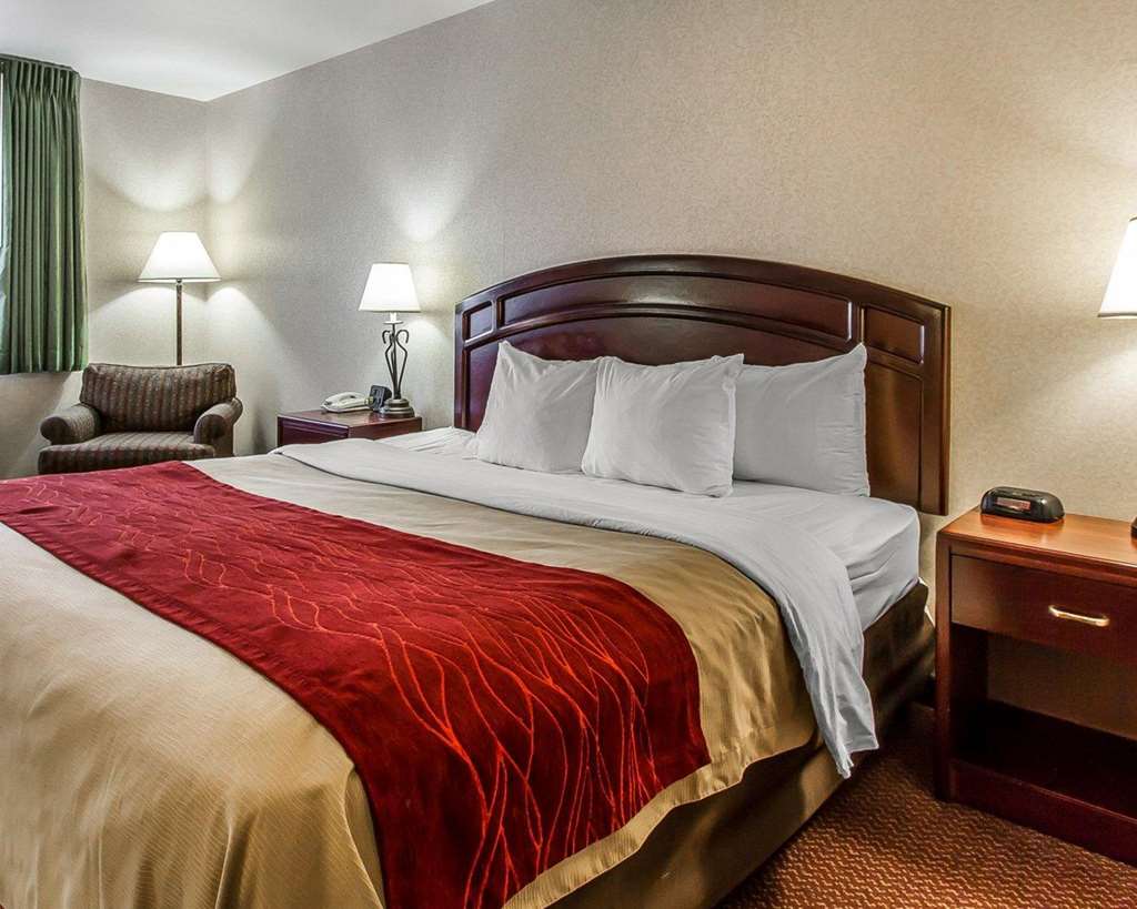 Quality Inn & Suites Fort Madison near Hwy 61 - photo 5