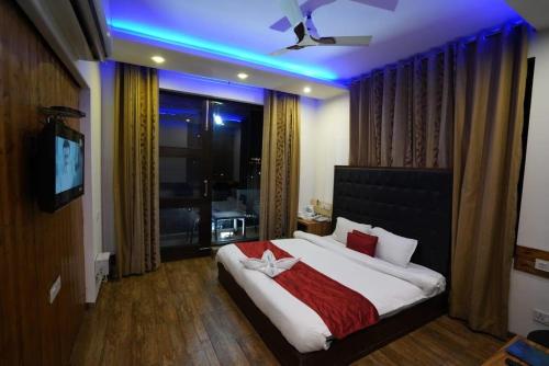 Hotel Whispering Winds — Dharampur — photo 5