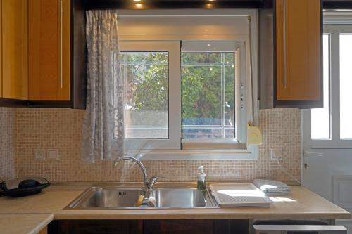 Kalimera Suite Kalamata Ii — 4-Star Luxury Hotel in Kalamata, Greece