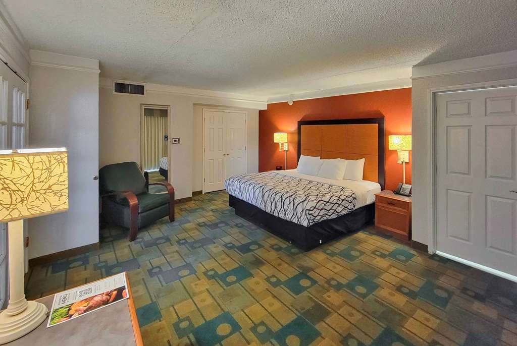 La Quinta Inn by Wyndham Amarillo West Medical Center - photo 18