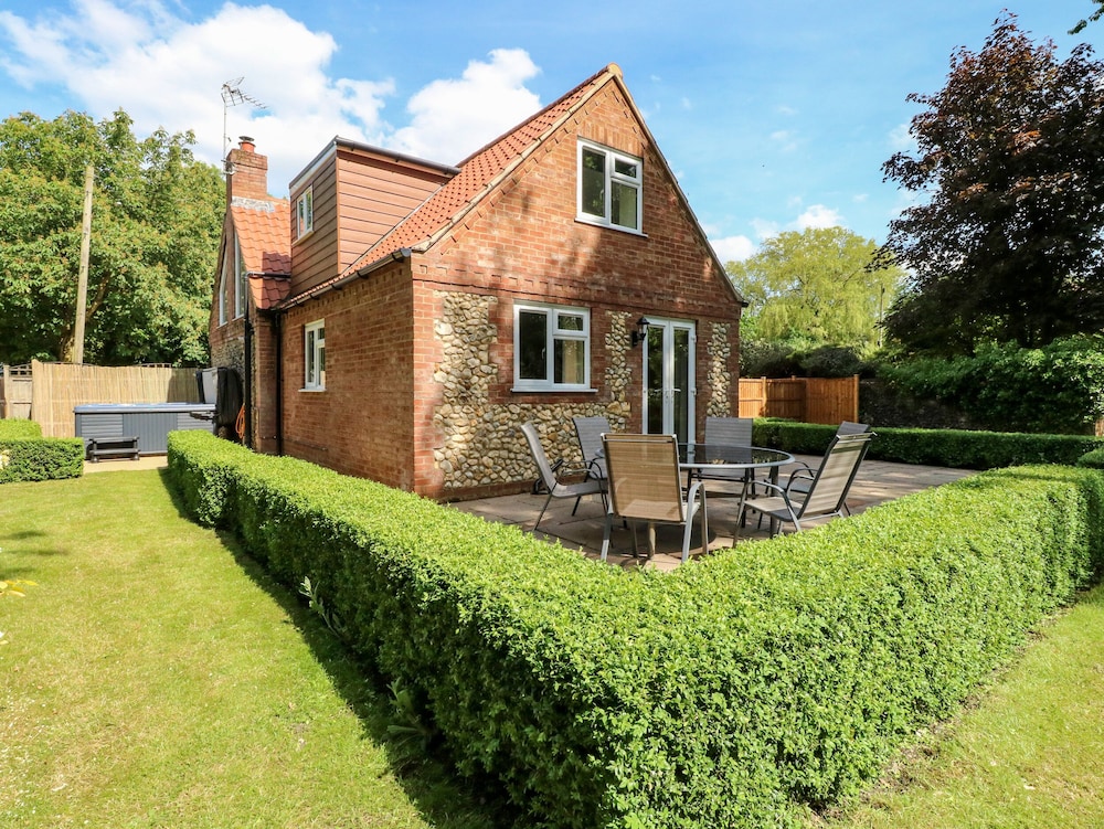 Keepers Cottage — 4-Star Luxury Hotel in Beeston, United Kingdom
