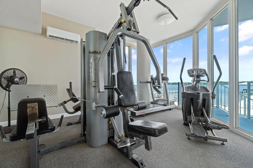 Lagoon Tower 1002 - photo 28