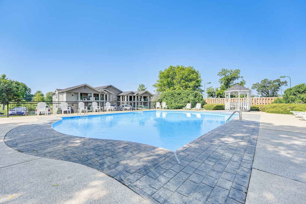 Family Resort Condo with Perks in Branson in Branson, United States