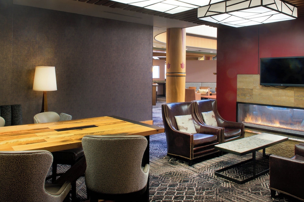Sheraton Anchorage Hotel - photo 6