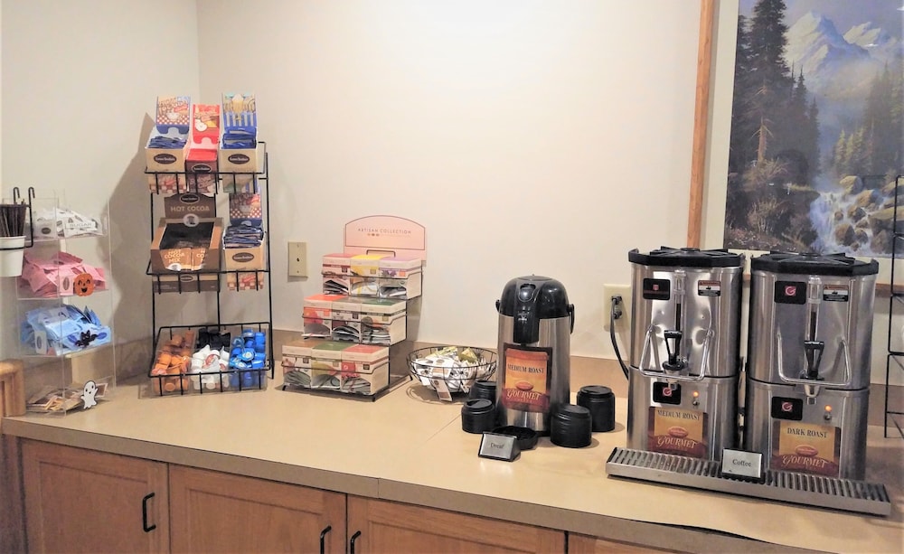 Sugarloaf Mt Motel - photo 22