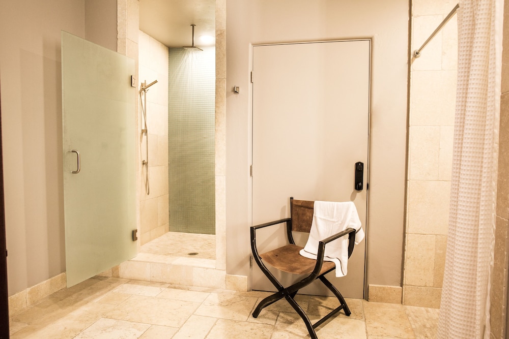 North Block Hotel - photo 21
