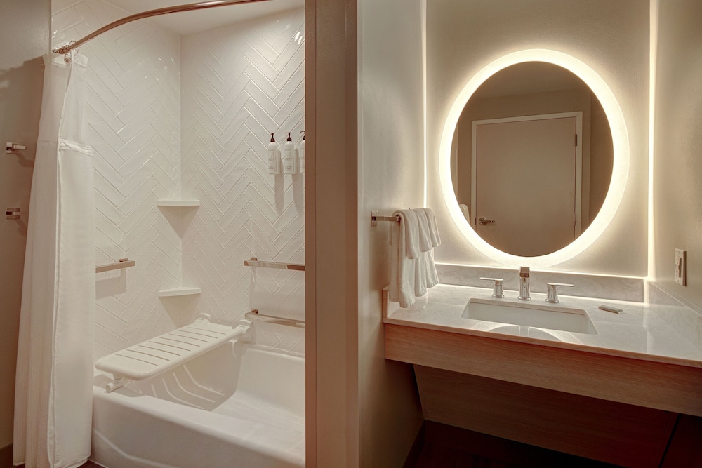 TownePlace Suites by Marriott Cincinnati Airport South - photo 15