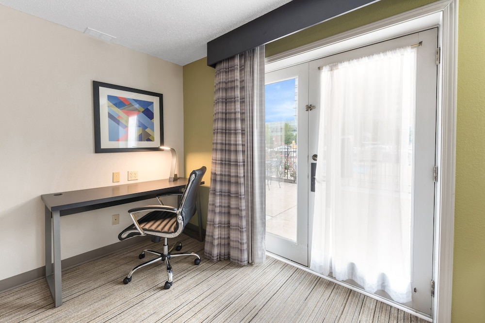 Holiday Inn Express Columbus Downtown by IHG - photo 9