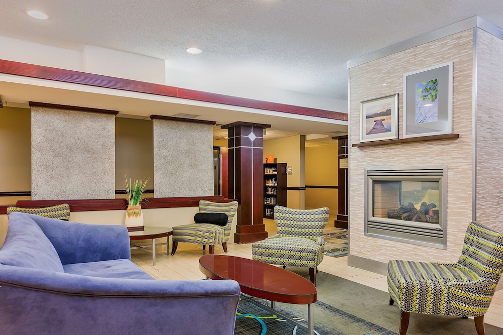 Staybridge Suites Cedar Rapids North an IHG Hotel - photo 2