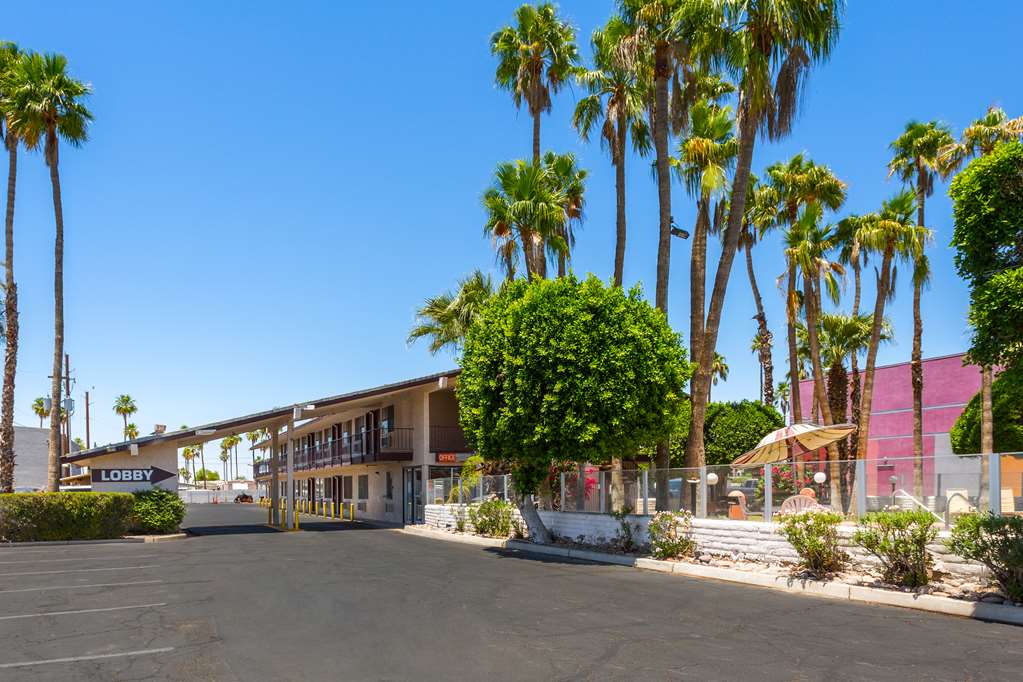 Knights Inn Yuma - photo 13