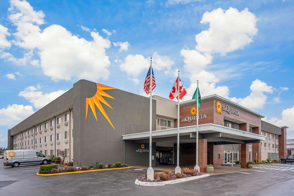 La Quinta Inn & Suites by Wyndham Seattle Federal Way - featured photo
