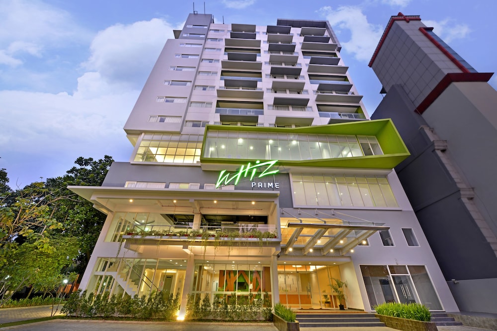 Whiz Prime Hotel Pajajaran Bogor — hotel in Bogor