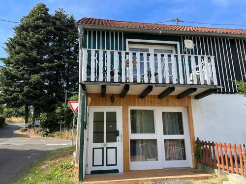 Schöne Unterkunft mit Balkon - last minute hotel in Unknown City