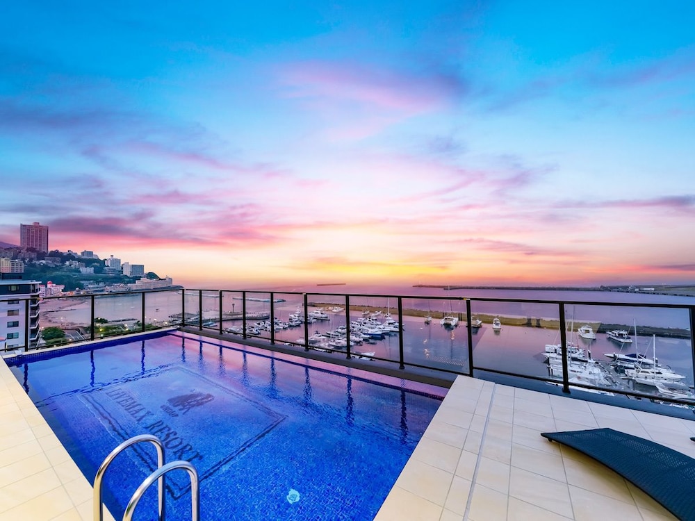 Livemax Resort Atami Sea Front in Atami, Japan