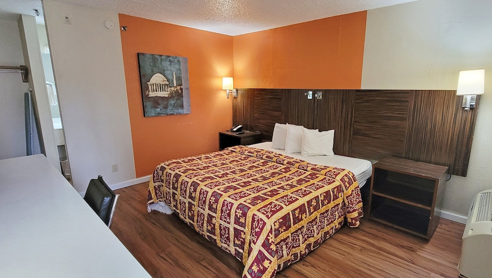 Studios & Suites 4 Less Charlotte - photo 19
