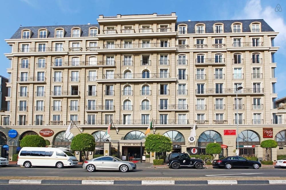 Cape Royale WHosting in Cape Town, South Africa