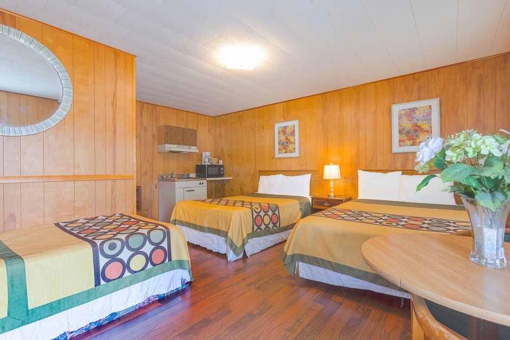 Parkside Motel by OYO Meadville Conneaut Lake - photo 33