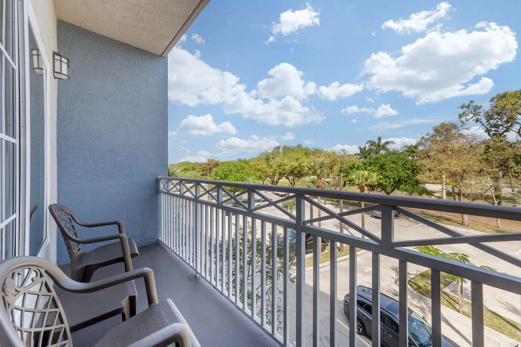 Best Western Naples Plaza Hotel - photo 30