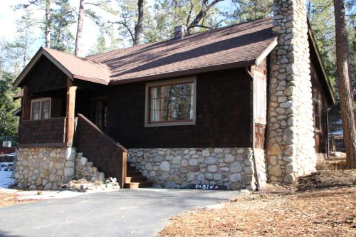 River Rock Retreat — hotel in Idyllwild