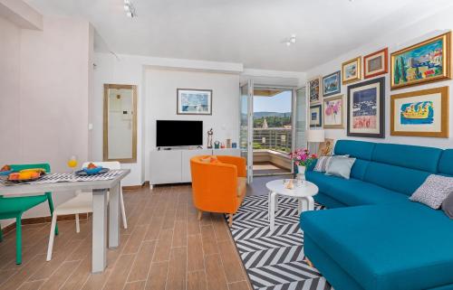 RozART river marina apartment with free parking
