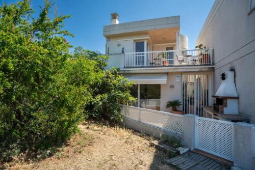 Comfortable House in Sitges with Shared Pool — 4-Star Luxury Hotel in Sitges, Spain