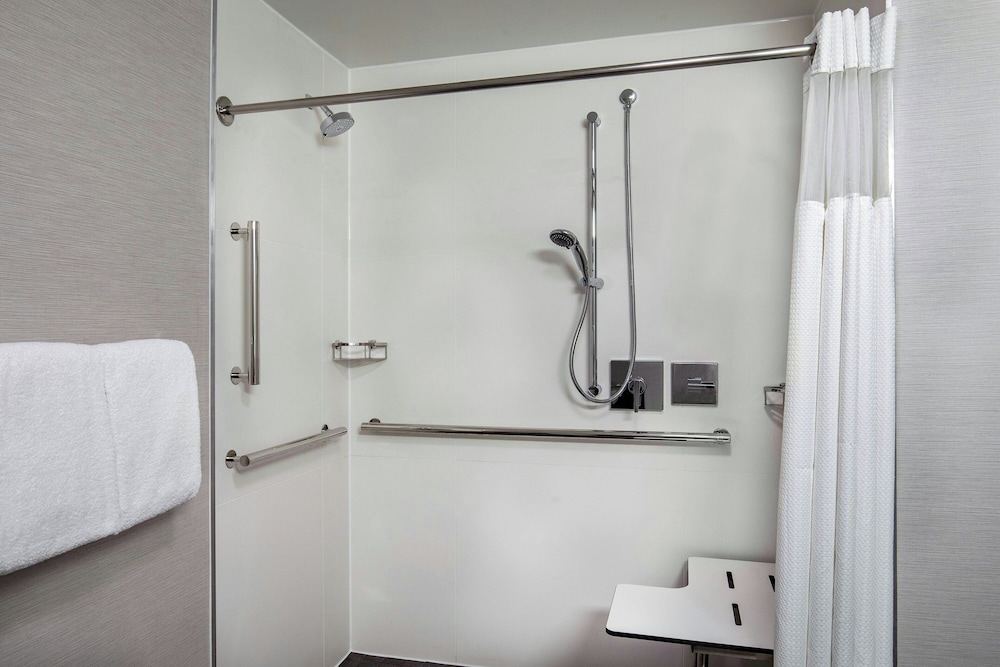 Courtyard by Marriott Boston Andover - photo 22
