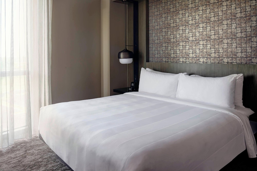 Chicago Marriott Southwest at Burr Ridge - photo 18