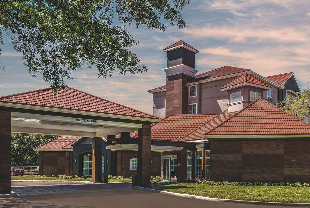La Quinta Inn & Suites by Wyndham Orlando Lake Mary - photo 6