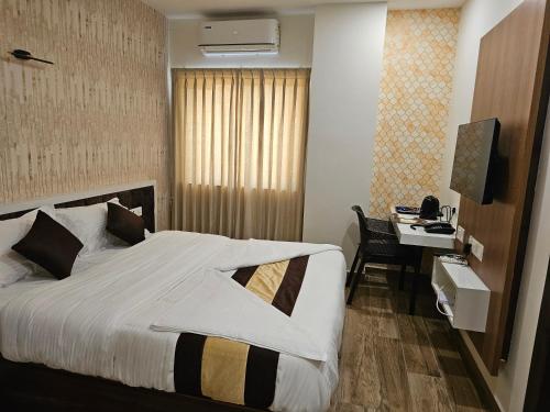 Clinton's Praetorium Inn — 5-Star Luxury Hotel in Avadi, India