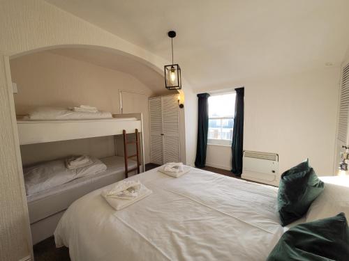 Seaside Ground Floor Flat Wifi & Free Parking