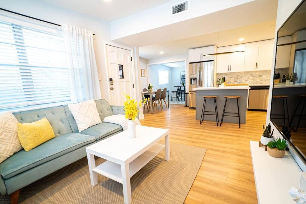 Chic & Stylish Central location in Tampa, United States